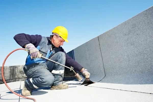 The Benefits of Hiring a Local Magnolia Roofing Contractor